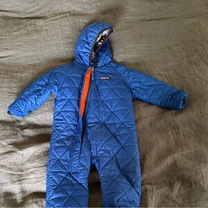 Patagonia Reversible Blue Quilted Hooded Baby Snowsuit size 12-18 months